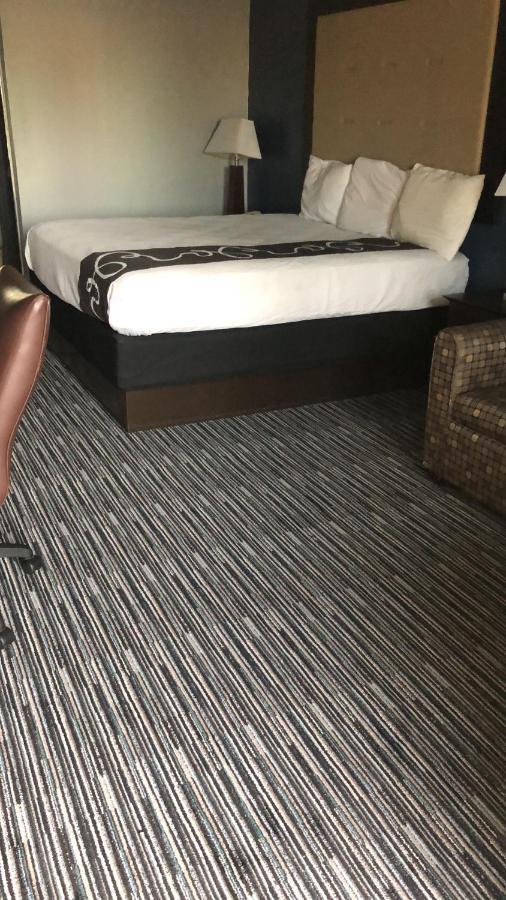 Scottish Inns - ローカスト・グローブ エクステリア 写真
