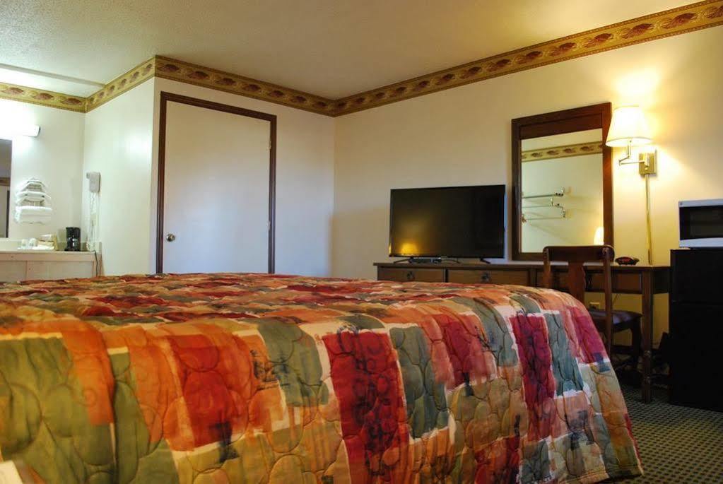 Scottish Inns - ローカスト・グローブ エクステリア 写真